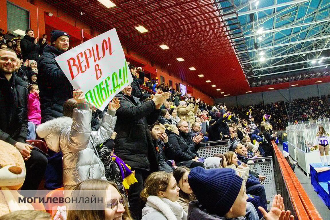 Вчера после хоккейного матча «Могилев» — «Металлург» состоялся большой благотворительный «Мишкопад»