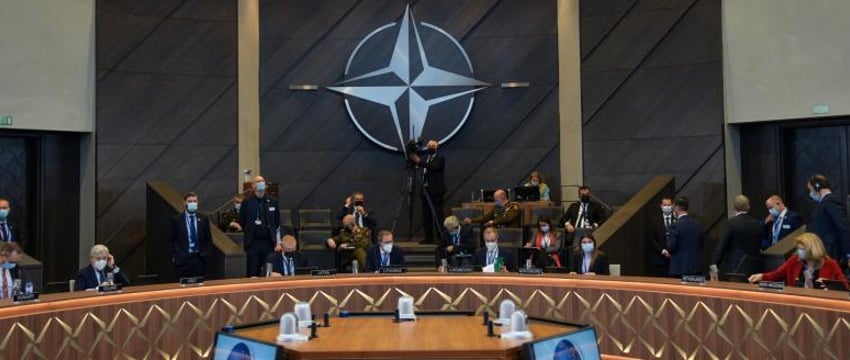НАТО проведет экстренное заседание 10 января по запросу Украины