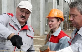 Лукашенко поздравил строителей с профессиональным праздником