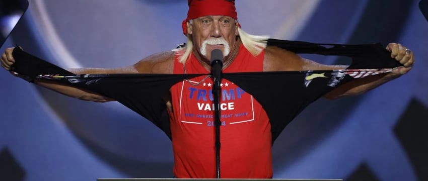 Халк Хоган сорвал с себя футболку в поддержку Дональда Трампа на мероприятии республиканцев.