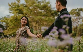 МТС познакомит людей старшего возраста с нейросетями. Открыт набор в обновленную онлайн-школу цифровой грамотности #НаучиСвоихБлизких