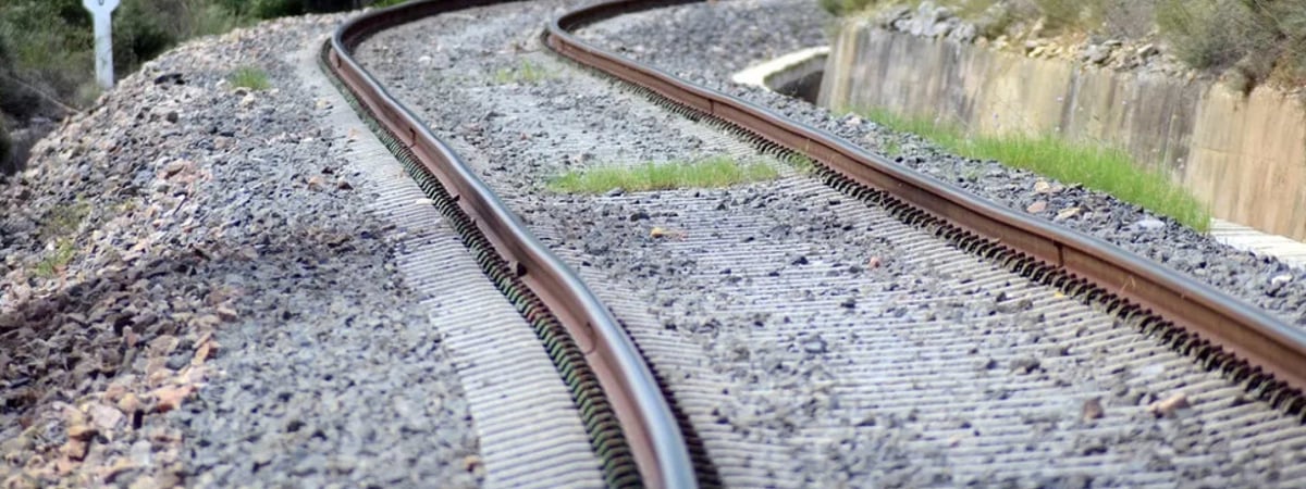 Латушко предлагает польским властям закрыть жд-переходы на границе с Беларусью