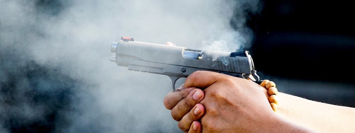 В Брагине милиция открыла огонь во дворе жилой многоэтажки. Что случилось? — Фото