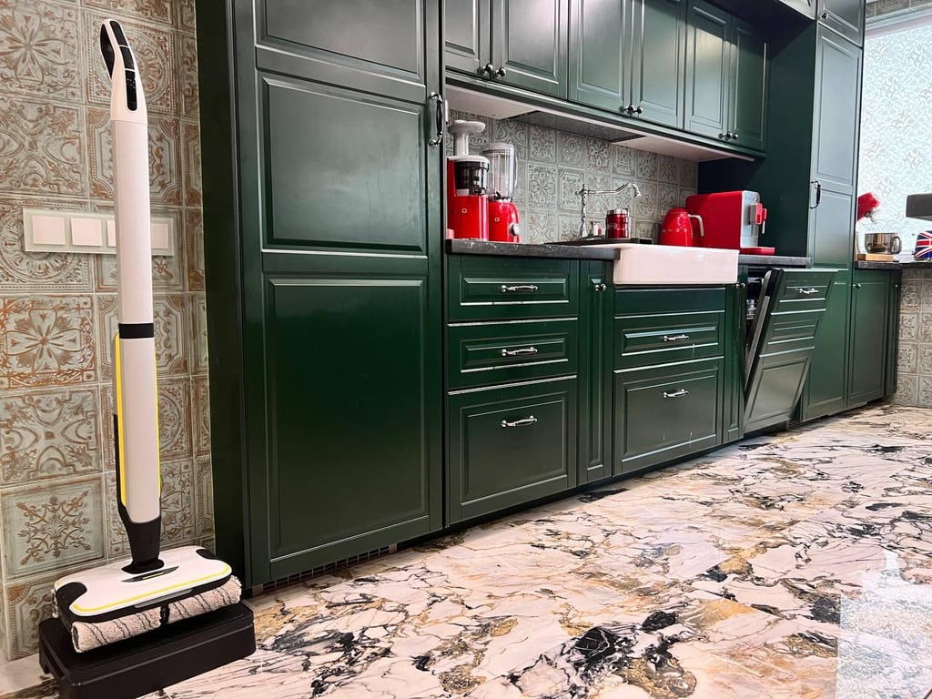 «Вложили в ремонт половину стоимости». Как семейная пара смогла позволить себе квартиру мечты?