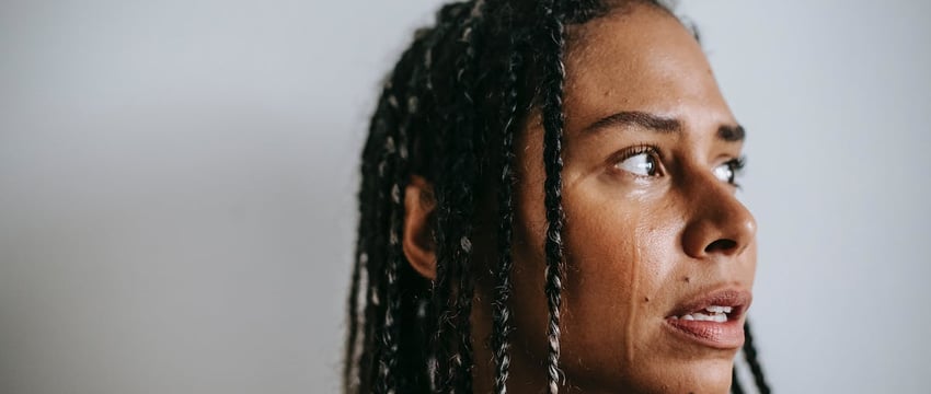 8-летнего мальчика на берегу озера засосало в глине