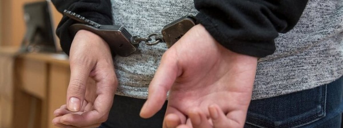 В Щучинском районе мужчина решил навестить возлюбленную и оказался в… изоляторе