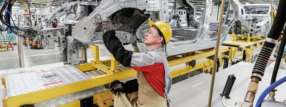 «Должны защищать свой рынок» — Лукашенко потребовал устранить «недопонимания» с Россией по производству легковых авто