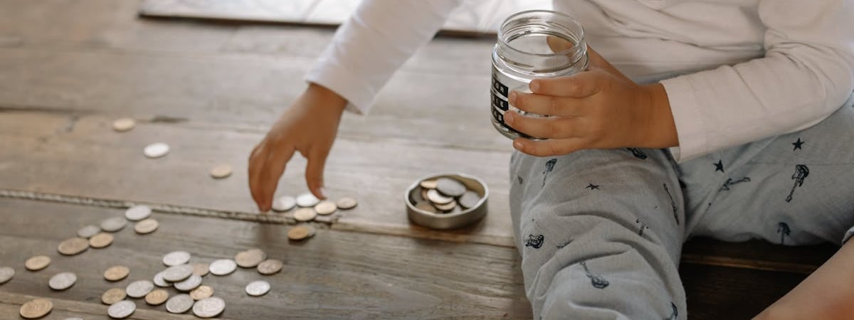 В Казахстане появятся монеты с фрагментами таблицы Менделеева