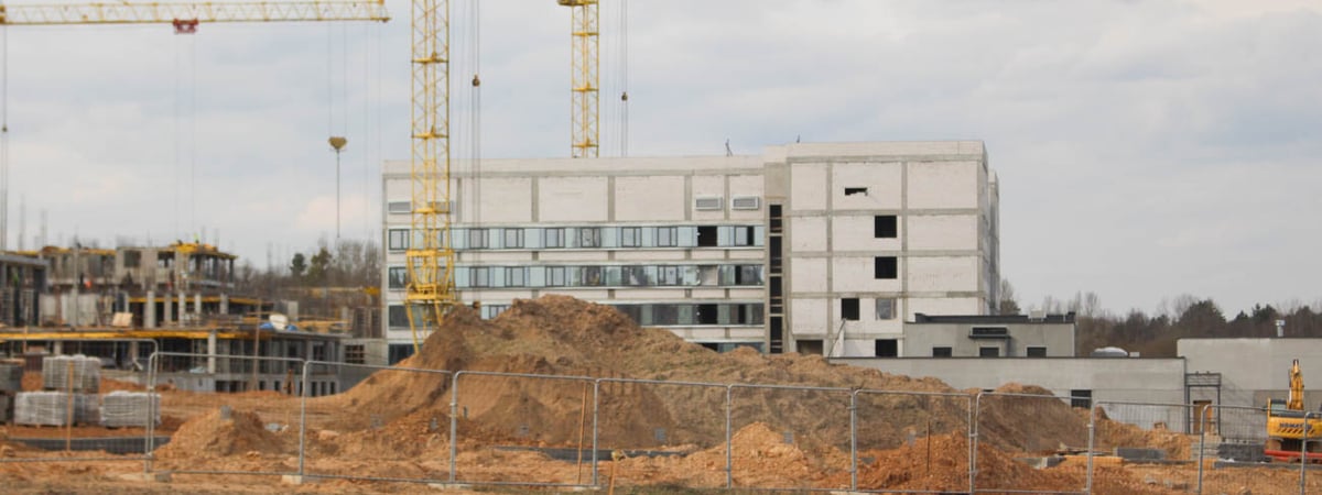 Фотофакт. Посмотрите, как строят новую больницу на Вишневце в Гродно