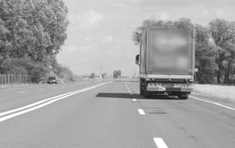 В Германии 28-летний белорус ехал на фуре змейкой с 2 промилле