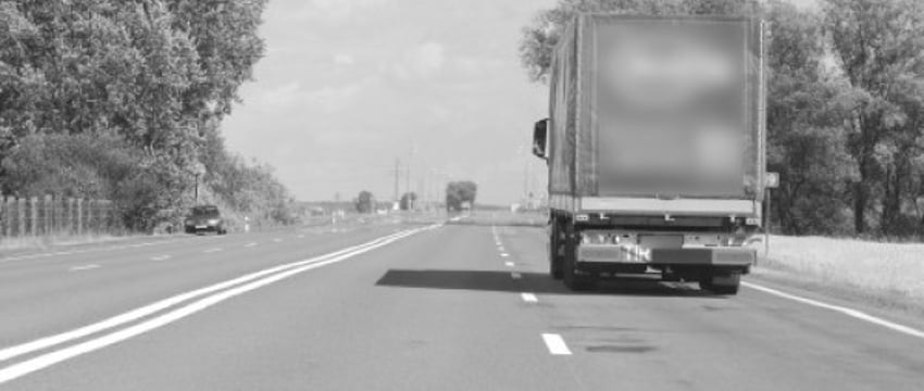 В Германии 28-летний белорус ехал на фуре змейкой с 2 промилле
