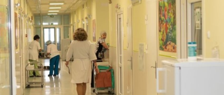 Положен ли дневной заработок сотруднику, которого отправили на медосмотр? Пояснили в Минтруда