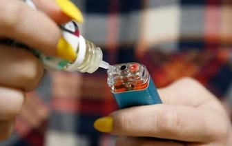 Российская Госдума работает над полным запретом вейпов