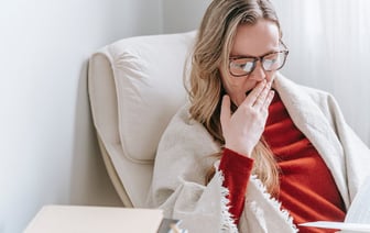 Досадные икота и завота? Ученые выяснили, зачем человеку эти реакции