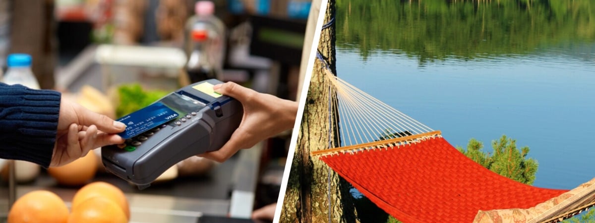 Один банк предложил белорусам скидку 6% на проездной, другой — подушку на шею и гамак. А что ещё?