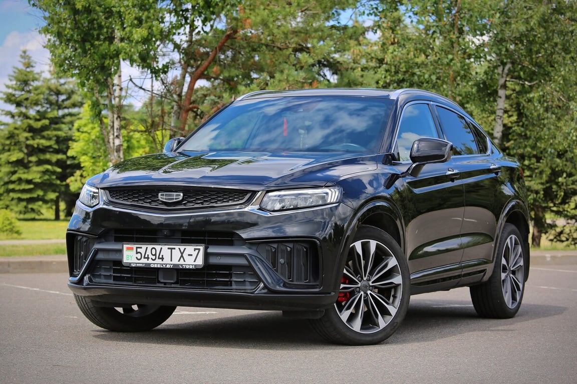 Белорус проехал 40 000 км на Geely Tugella, а теперь очень хочет вернуть кроссовер обратно. Почему?