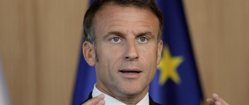 Изолировать Иран предложил президент Макрон