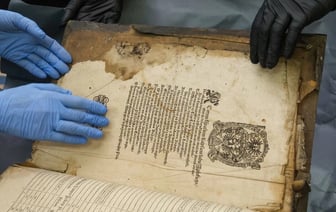 В Польше на чердаке частного дома нашли два оригинала Брестской Библии XVI века