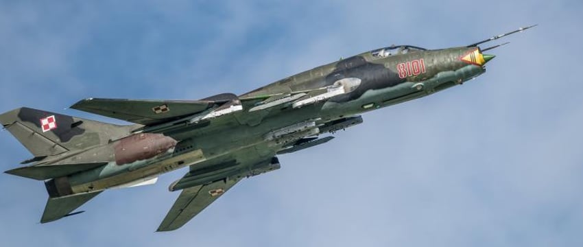 НАТО поднимает авиацию в Польше из-за обстрелов Украины