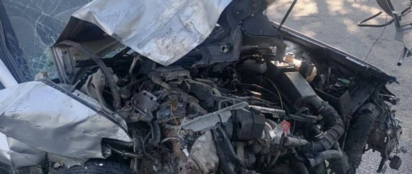 В Брестском районе пьяный бесправник врезался в припаркованный автомобиль