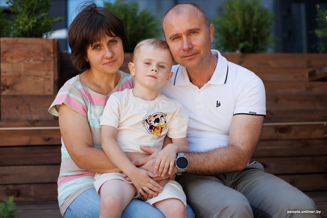 Самый масштабный сбор в Беларуси. Родителям нужно почти $3 миллиона на спасительный укол для сына