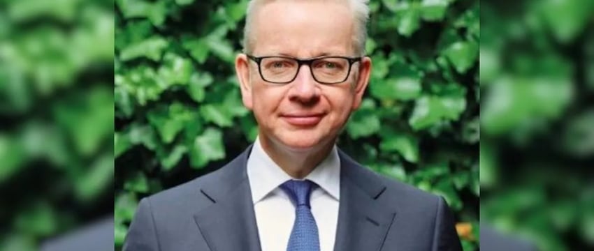 Высокопоставленный министр Великобритании сравнил скандал с выборами на ставки с "Partygate": отчет