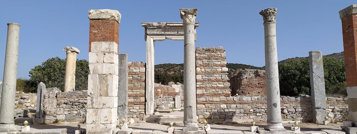 КГБ Беларуси отжал доменное имя tut.by у семьи Юрия Зиcсера