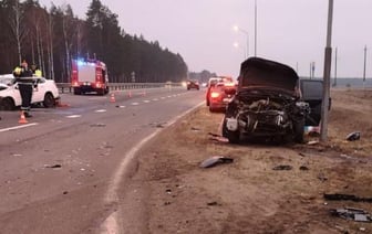 Лобовая авария под Слуцком: один погибший и пять пострадавших