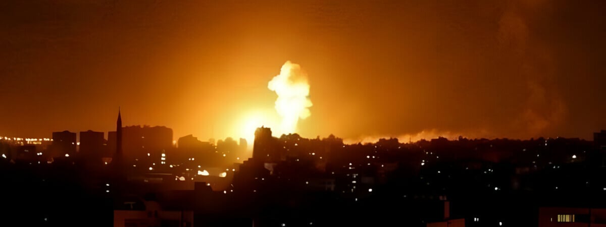 В России объявили об ударах Ирана по объектам США. Что произошло на самом деле?