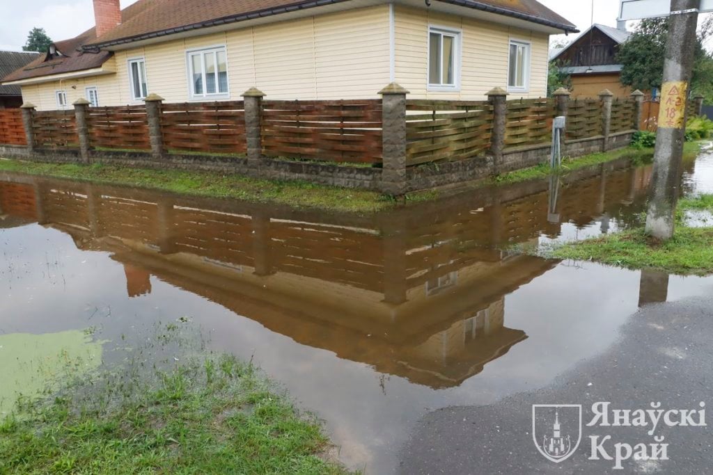Мотоль подтопило, ведутся работы по спуску воды (Ивановский район)