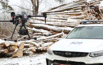 «Дальность полёта — 12 километров». Журналисты подежурили вместе с ГАИ и дроном на дороге