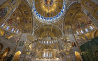 Лукашенко заявил, что православные традиции милосердия помогут создать «наилучшее будущее» для Беларуси