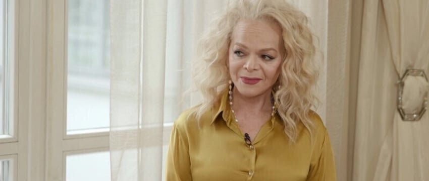 Лариса Долина перевела мошенникам более 100 млн рублей при продаже квартиры