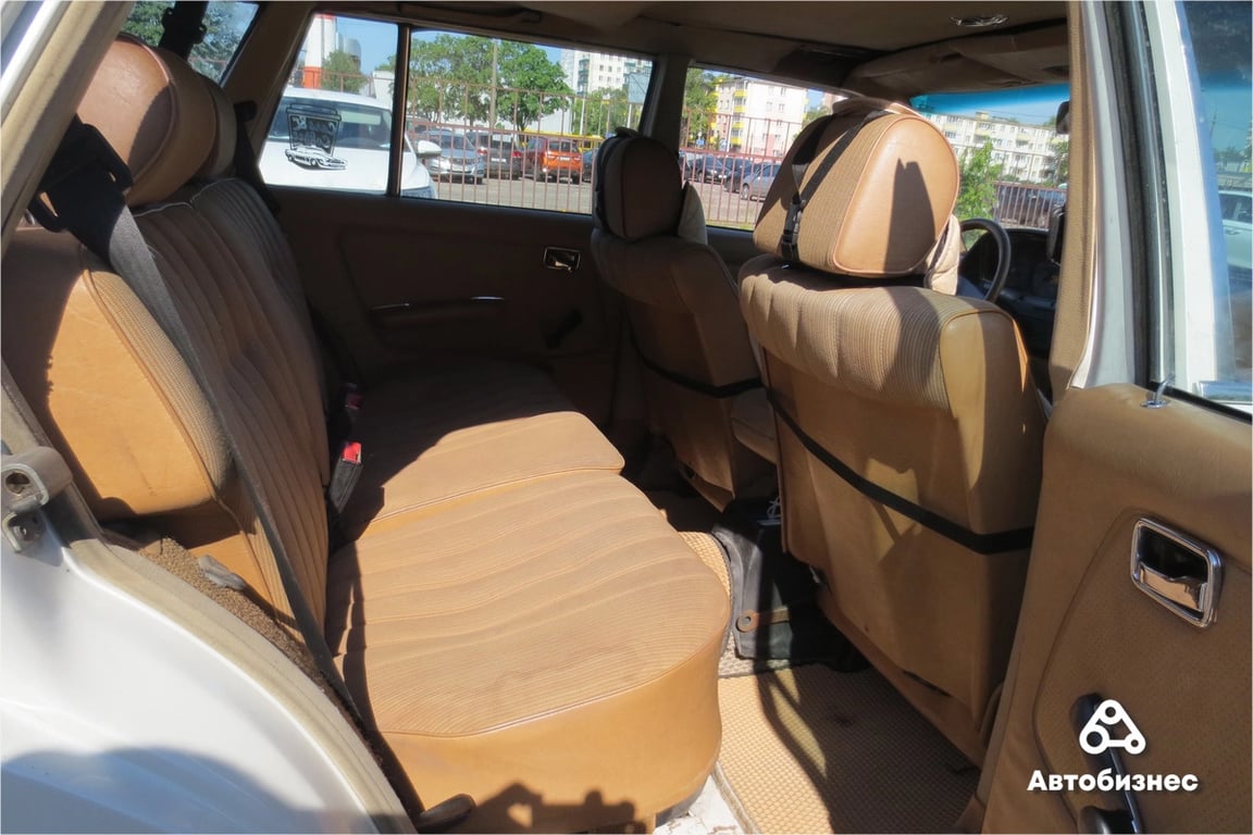 Салон Mercedes-Benz W123