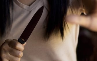 В Барановичском районе жена пырнула мужа ножом в живот. Семья благополучная