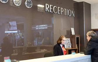 Итальянец более трех лет живет в минском отеле: все началось с «ковида»