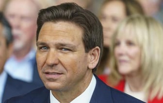 Ключевой конкурент Трампа покинул президентскую гонку в США