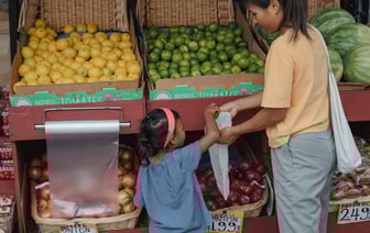 Штраф до 4000 рублей. Юрист рассказал, когда за продажу б/у товаров к белорусам нагрянет налоговая