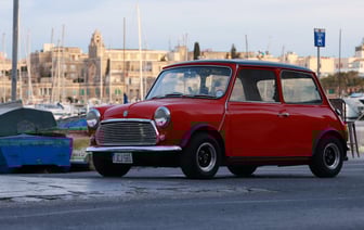 Продажи автомобилей в ЕС выросли в октябре на 1,1%