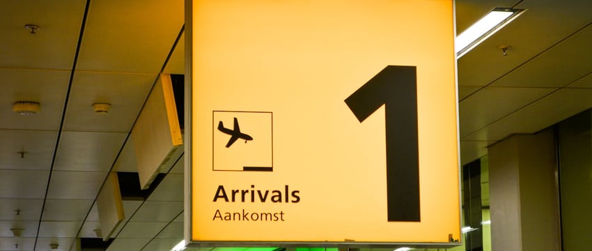 Белоруска везла из Турции четыре чемодана лекарств на 320 тысяч рублей — таможня не одобрила