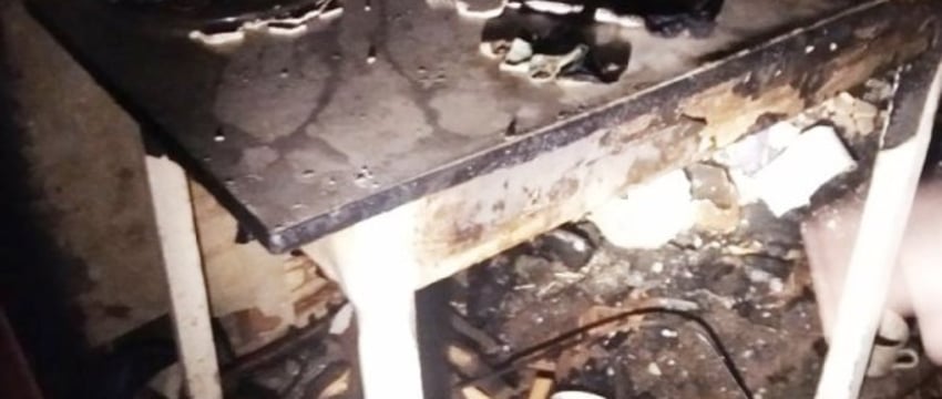 Автономный пожарный извещатель предупредил о пожаре в Каменецком районе. Работники МЧС спасли супругов-пенсионеров