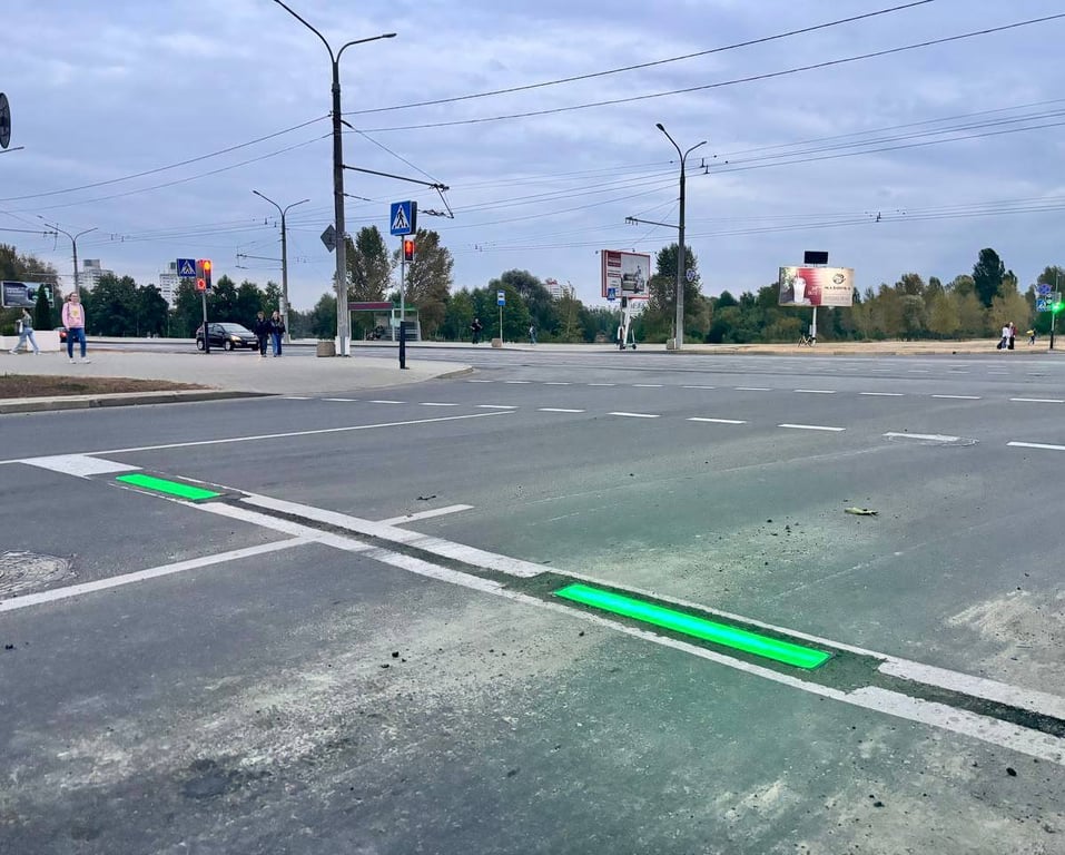 Посмотрите, какой «дублер» светофора появился в Гомеле. Пока он единственный в стране