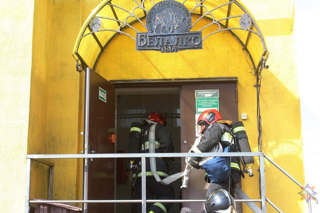 Учения на ликеро-водочном заводе «Белалко» в Бресте