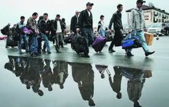МВД: утечка кадров за рубеж стала меньше. Белстат не согласен