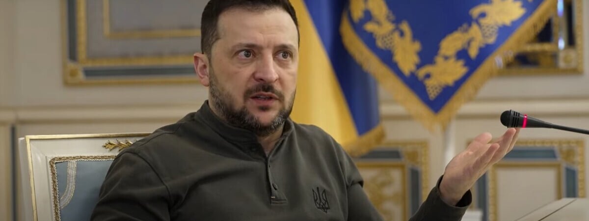 «Погибли люди в Офисе» — Зеленский заявил о попытках убить его в начале войны