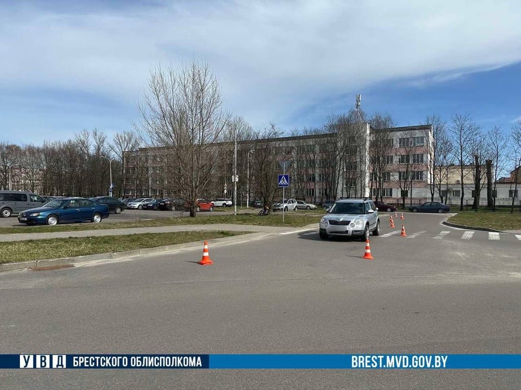 В Бресте водитель автомобиля Skoda сбил велосипедиста