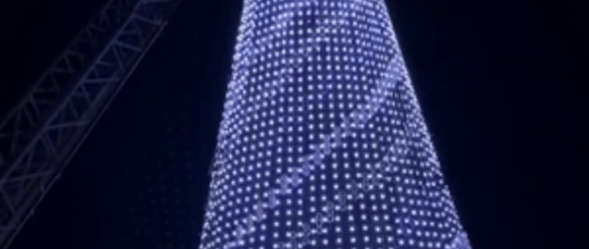 В Жабинке новогоднюю елку зажгли работники РОЧС. Смотрите видео