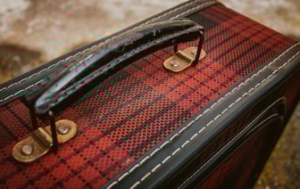 Страшная находка: дети нашли чемодан, а в нем – тело мертвой женщины