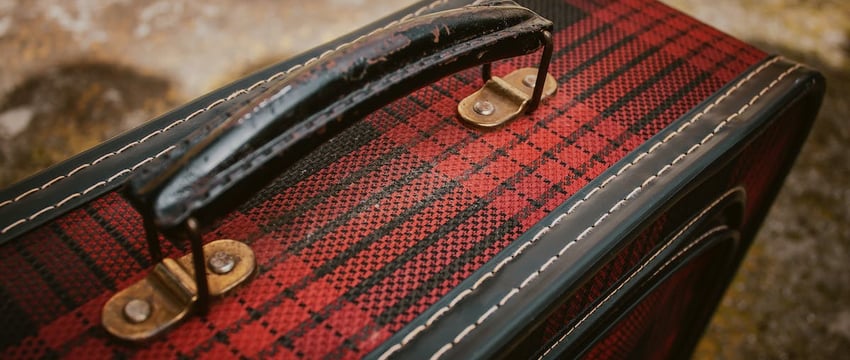 Страшная находка: дети нашли чемодан, а в нем – тело мертвой женщины