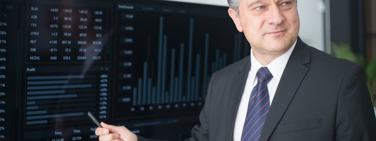 Лукашенко потребовал создать "разумную налоговую систему"